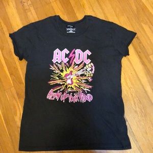 Large women’s band shirt